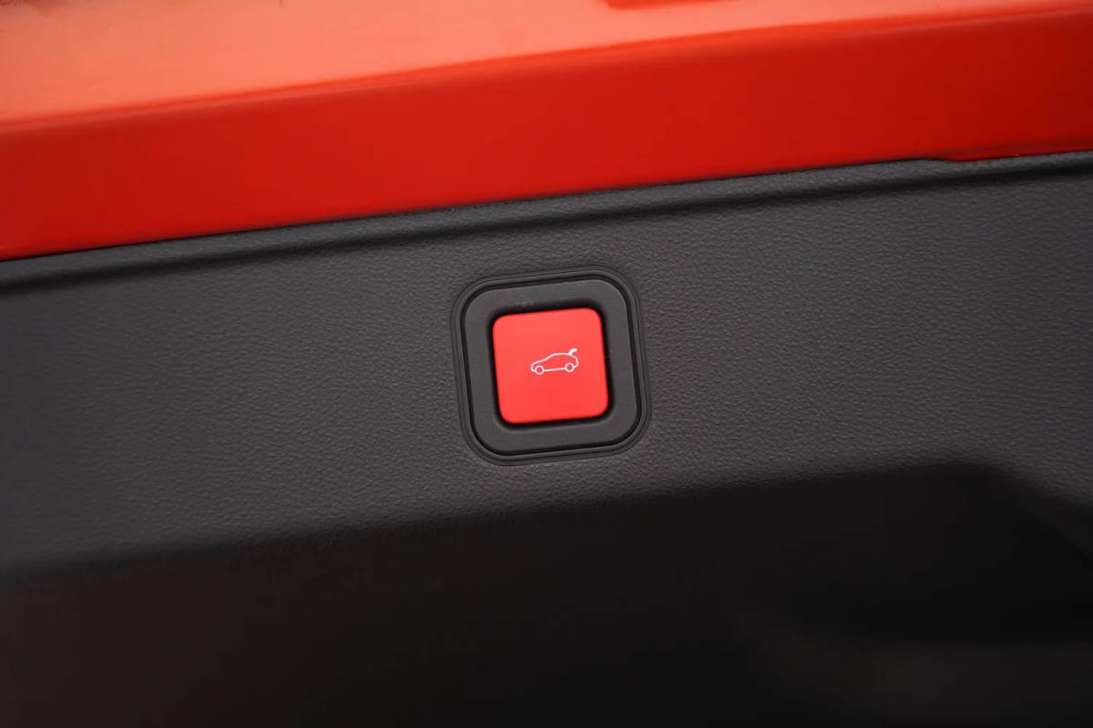 Fiat 600e Fiat 600e La Prima 54 kWh [ Navi Camera Apple / Android Leder Stoelverwarming ]