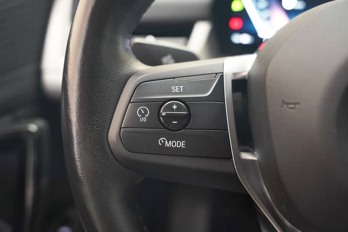 BMW iX1 BMW iX1 xDrive30 67 kWh Executive Sport [ LED Navi HUD 360° Camera Sportstoelen Stoelverwarming ]