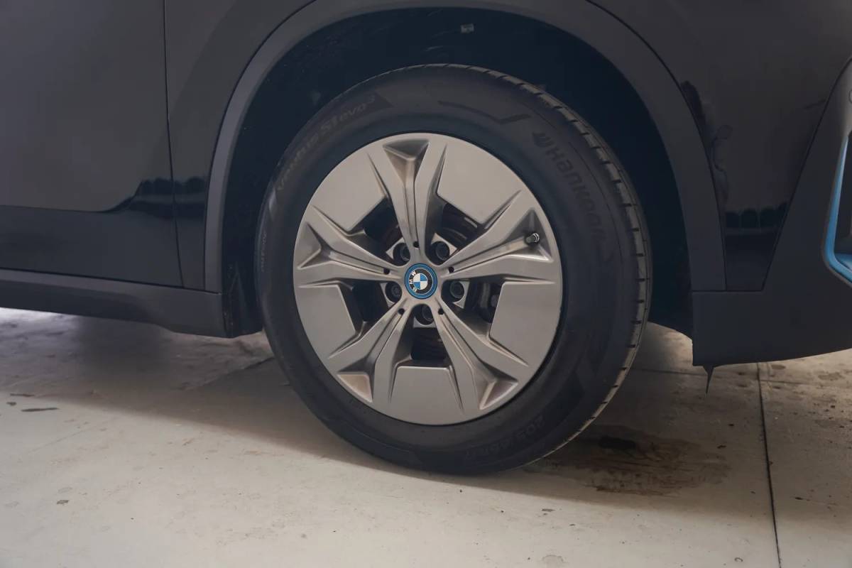 BMW iX1 BMW iX1 xDrive30 67 kWh Executive Sport [ LED Navi HUD 360° Camera Sportstoelen Stoelverwarming ]