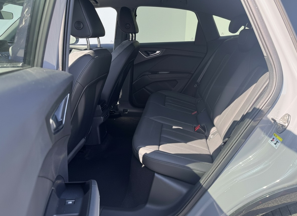Audi Q4 Sportback e-tron Audi Q4 Sportback E-TRON 35 EDITION 55 kWh 170PK LEDER/VIRTUAL/NAVI  EL KLEP