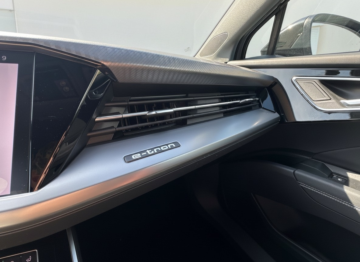 Audi Q4 Sportback e-tron Audi Q4 Sportback E-TRON 35 EDITION 55 kWh 170PK LEDER/VIRTUAL/NAVI  EL KLEP