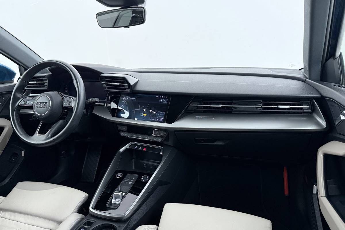 Audi A3 Audi A3 Sportback 30 TFSI Advanced edition | Org NL | Bang & Olufsen | Elek. Achterklep | Leer | Adap. Cruise | Digital Cockpit |