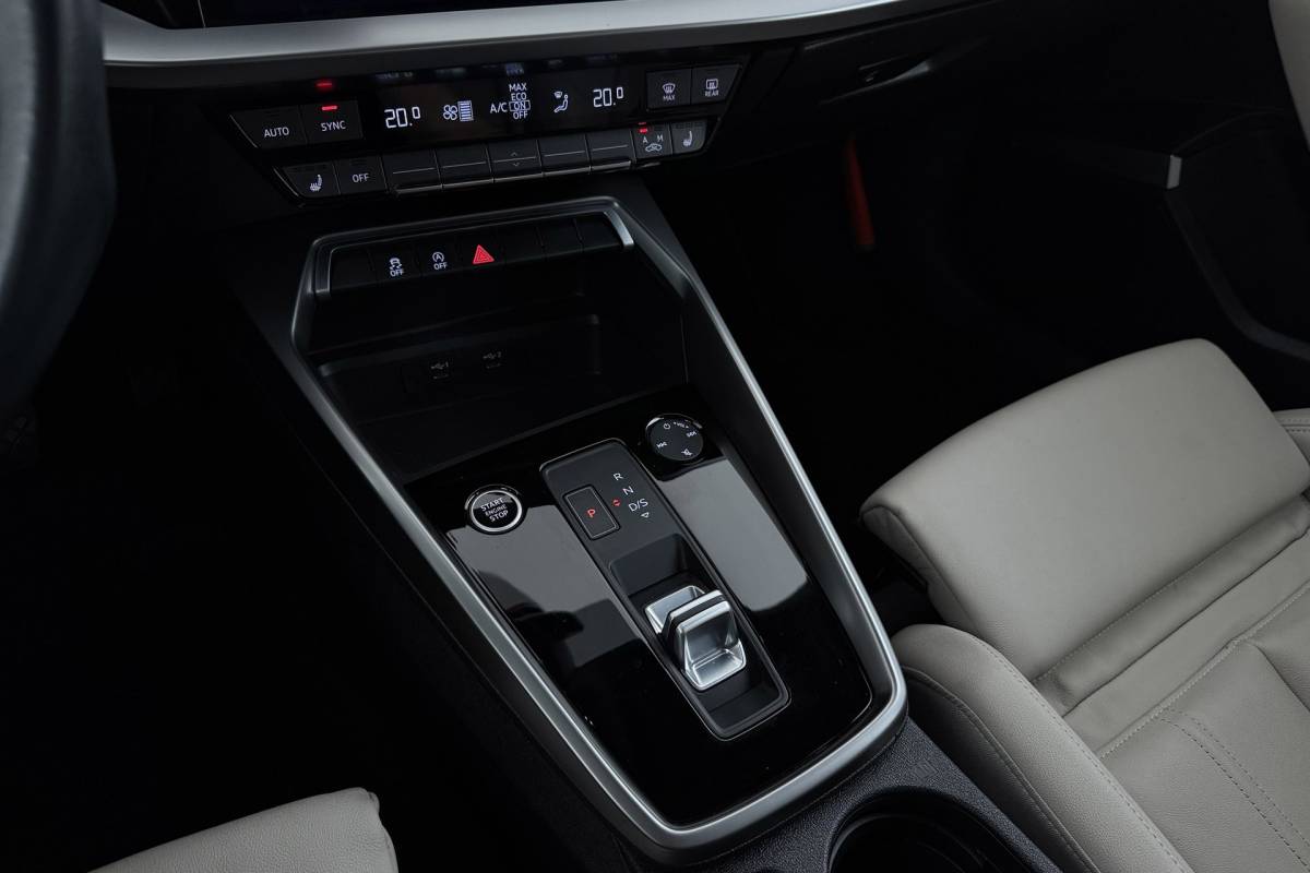 Audi A3 Audi A3 Sportback 30 TFSI Advanced edition | Org NL | Bang & Olufsen | Elek. Achterklep | Leer | Adap. Cruise | Digital Cockpit |