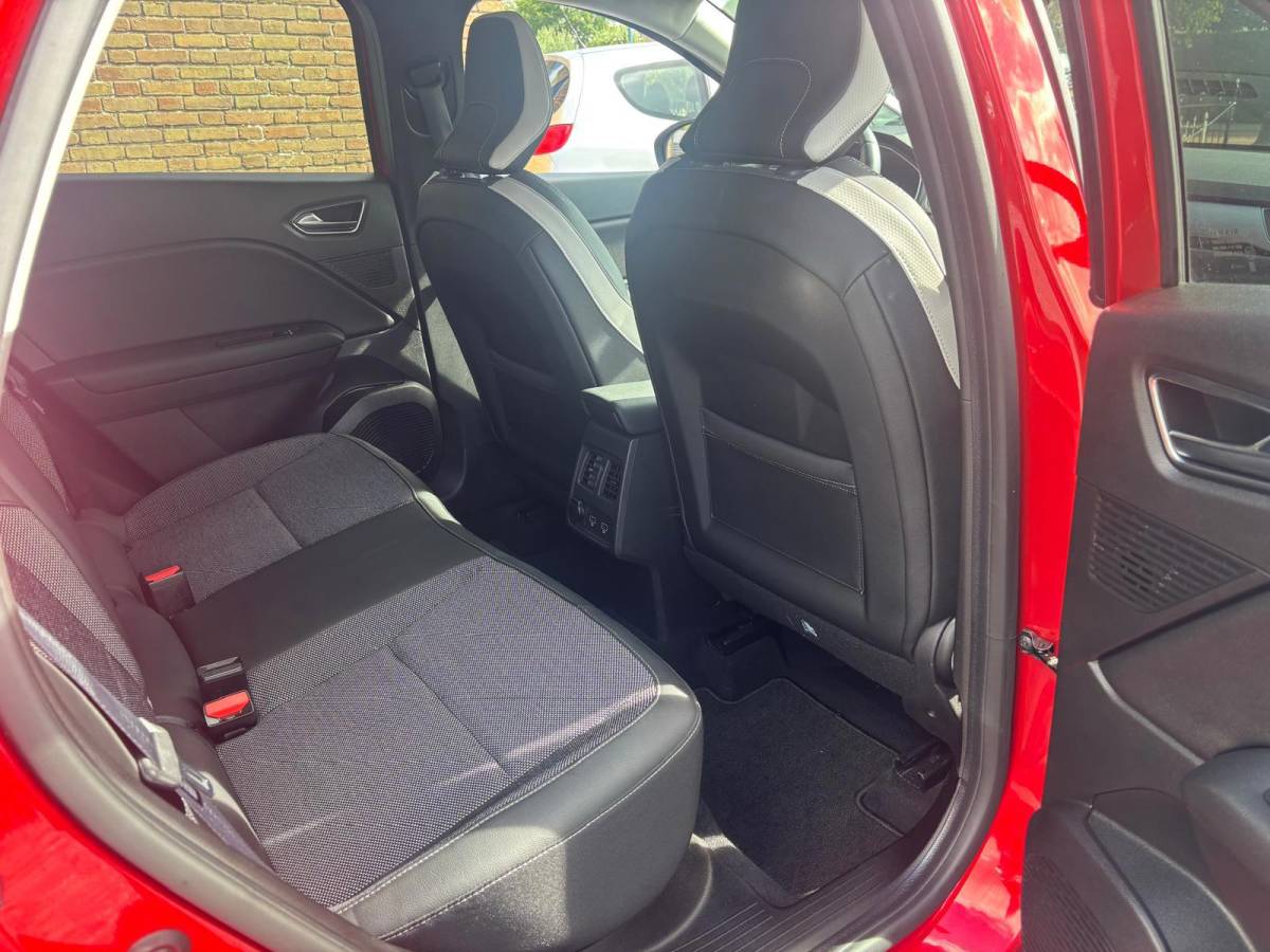 Renault Captur Renault Captur 1.0 TCe 100 Edition One|Keyless|Trekhaak|Carplay|Dealer onderhouden|