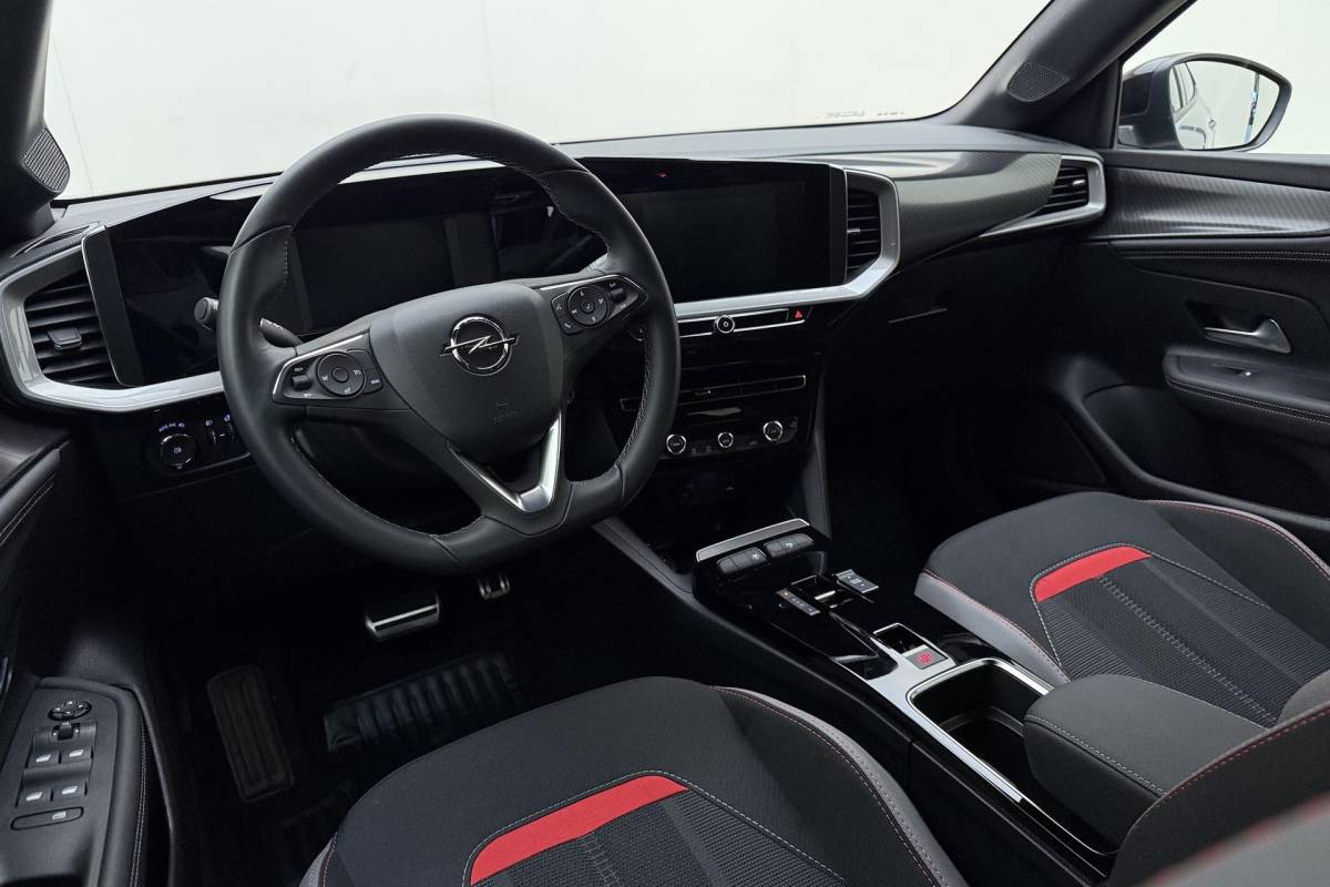 Opel Mokka-e Opel Mokka-e GS Line 50-kWh | 3-fase | Camera | Apple Carplay/Android Auto | 17″ LM Velgen | Park Pilot | All Season |
