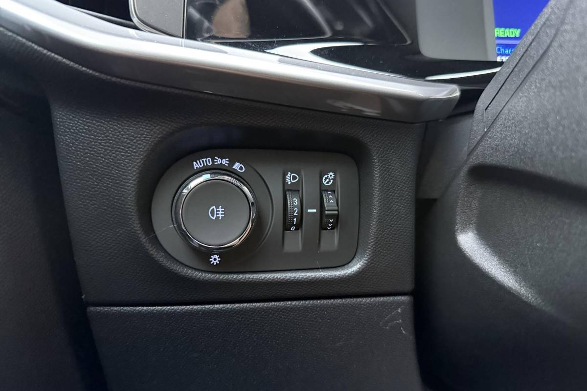 Opel Mokka-e Opel Mokka-e GS Line 50-kWh | 3-fase | Camera | Apple Carplay/Android Auto | 17″ LM Velgen | Park Pilot | All Season |
