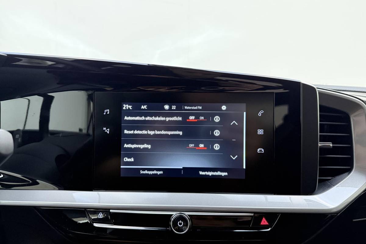 Opel Mokka-e Opel Mokka-e GS Line 50-kWh | 3-fase | Camera | Apple Carplay/Android Auto | 17″ LM Velgen | Park Pilot | All Season |