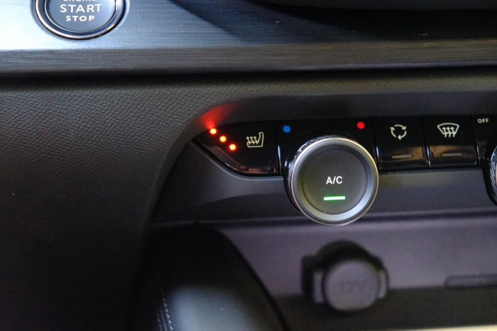 Citroën C5 X Citroen C5 X 1.6 Plug-in Hybrid 225pk EAT8 Shine | Private Lease vanaf € 529,- p.m.