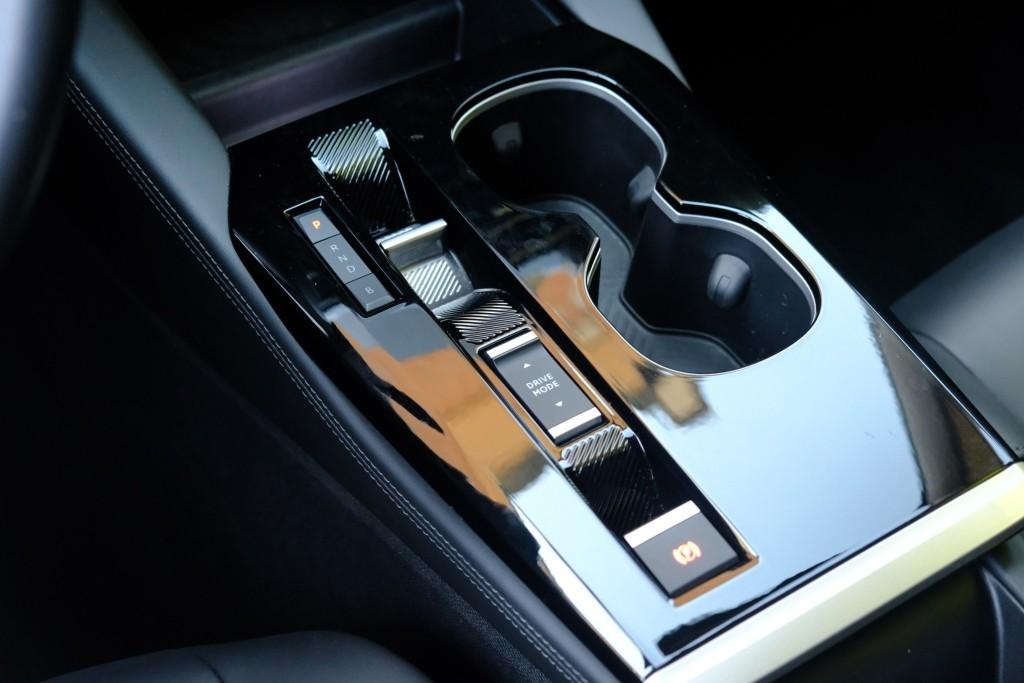 Citroën C5 X Citroen C5 X 1.6 Plug-in Hybrid 225pk EAT8 Shine | Private Lease vanaf € 529,- p.m.