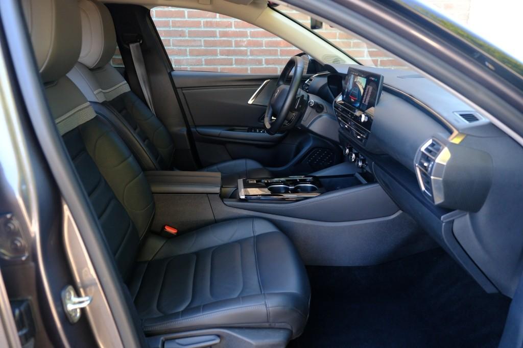 Citroën C5 X Citroen C5 X 1.6 Plug-in Hybrid 225pk EAT8 Shine | Private Lease vanaf € 529,- p.m.