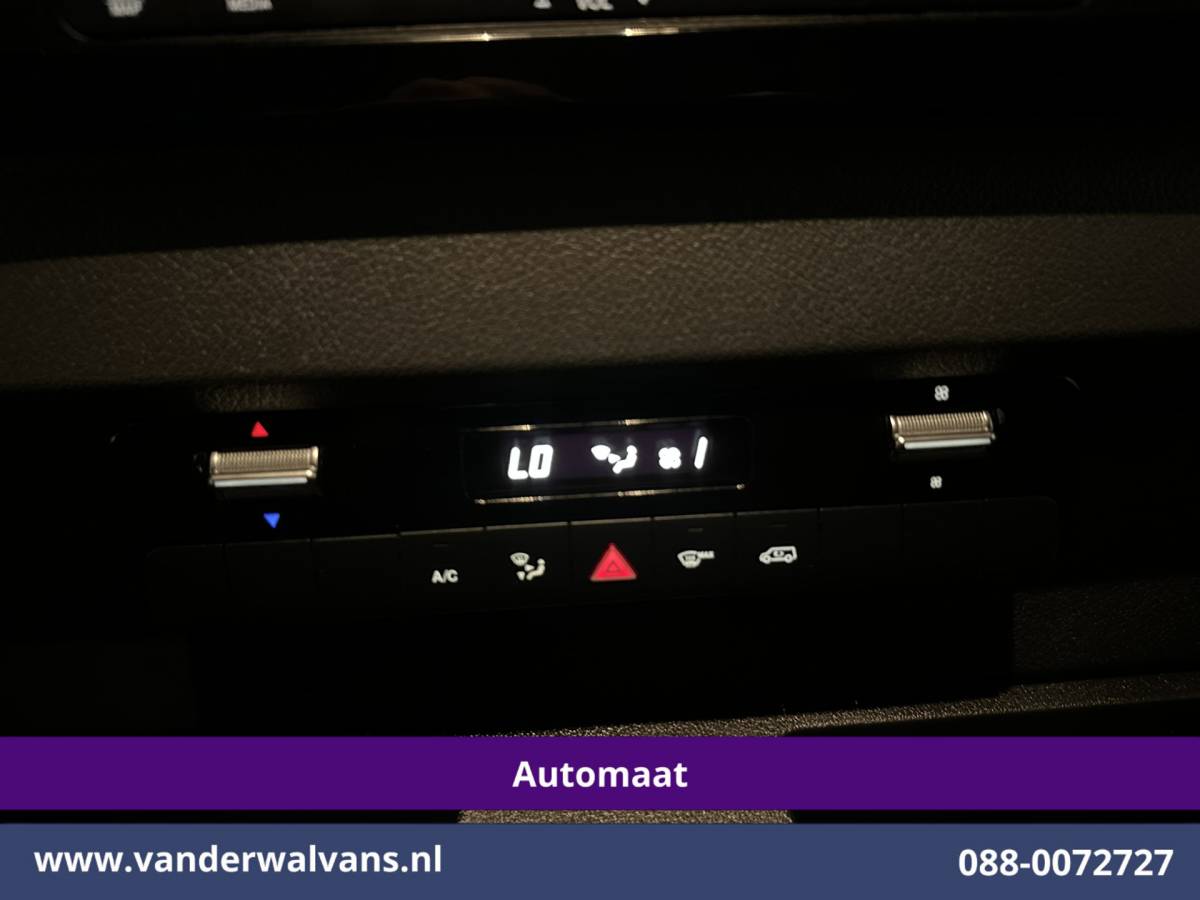 Mercedes-Benz Sprinter Mercedes-Benz Sprinter 317 CDI 170pk 9G-Tronic Automaat L2H2 2025 Model Euro6 Airco | Camera | Navigatie | Adaptieve Cruisecontrol | LED Chauffeursstoel, Stoelverwarming, Parkeersensoren, Bijrijdersbank