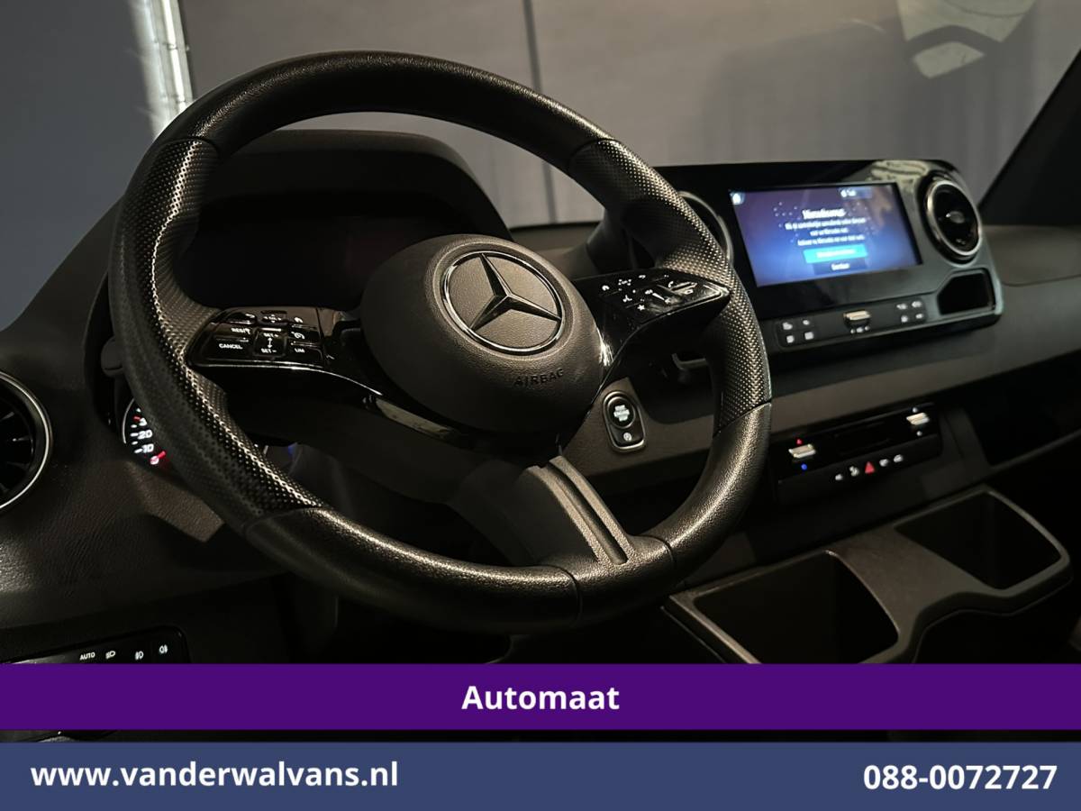 Mercedes-Benz Sprinter Mercedes-Benz Sprinter 317 CDI 170pk 9G-Tronic Automaat L2H2 2025 Model Euro6 Airco | Camera | Navigatie | Adaptieve Cruisecontrol | LED Chauffeursstoel, Stoelverwarming, Parkeersensoren, Bijrijdersbank