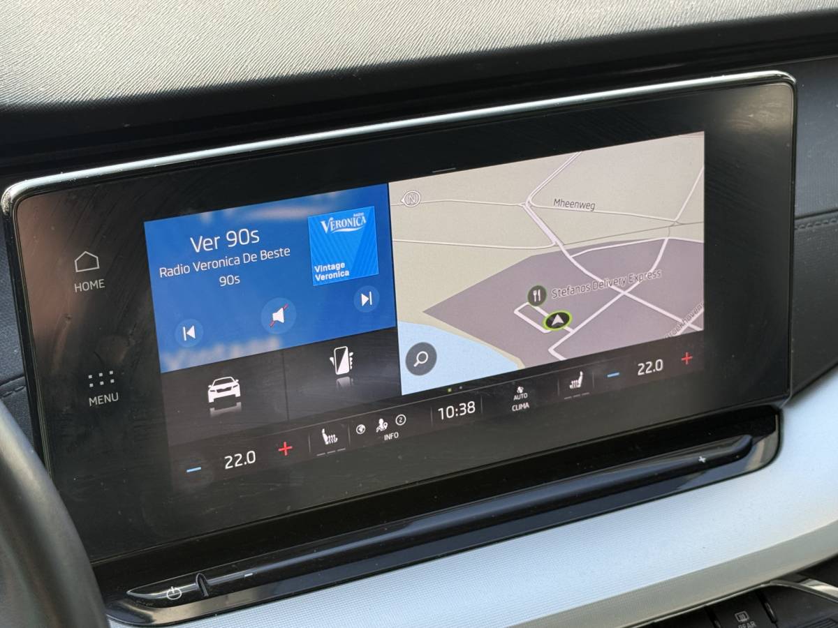 Škoda Octavia ŠKODA Octavia Combi 1.0 e-TSI Business Edition Plus ✅ Automaat ✅ CarPlay / Android auto ✅ Trekhaak