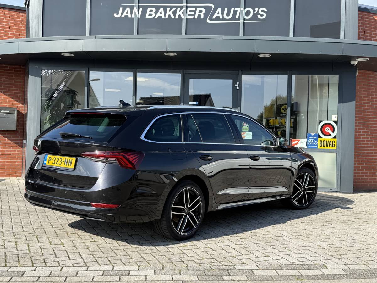 Škoda Octavia ŠKODA Octavia Combi 1.0 e-TSI Business Edition Plus ✅ Automaat ✅ CarPlay / Android auto ✅ Trekhaak