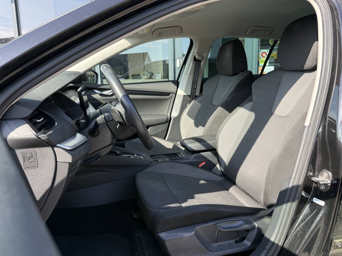 Škoda Octavia ŠKODA Octavia Combi 1.0 e-TSI Business Edition Plus ✅ Automaat ✅ CarPlay / Android auto ✅ Trekhaak