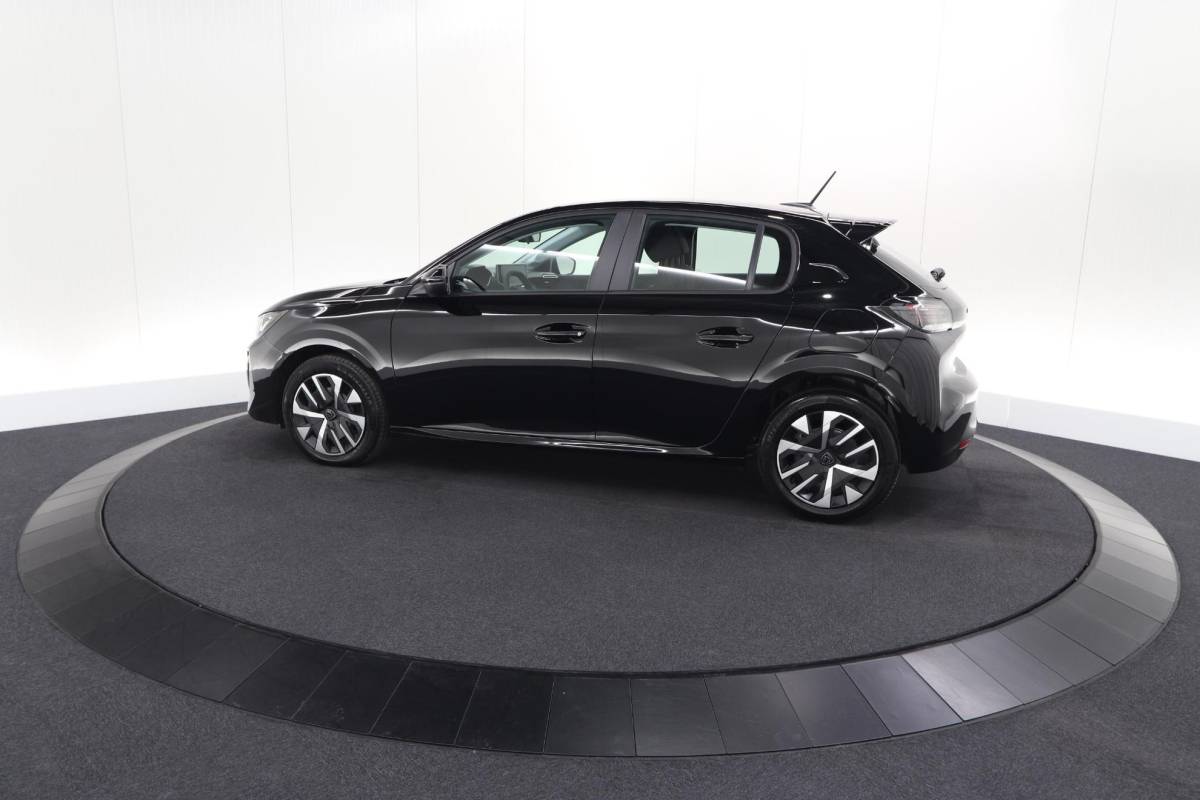 Peugeot 208 Peugeot 208 1.2 Hybrid 110 e-DCS6 Business | Direct Leverbaar | Apple Carplay | Parkeersensoren