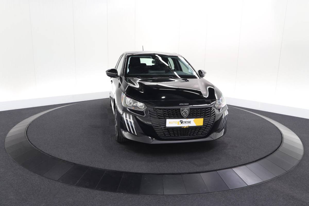 Peugeot 208 Peugeot 208 1.2 Hybrid 110 e-DCS6 Business | Direct Leverbaar | Apple Carplay | Parkeersensoren