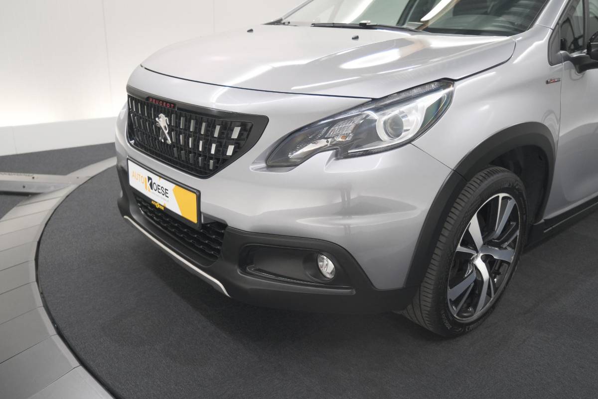 Peugeot 2008 Peugeot 2008 PureTech 110 EAT6 GT-Line | Trekhaak | Panoramadak | Apple Carplay | Parkeersensoren