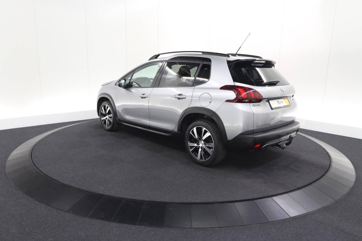 Peugeot 2008 Peugeot 2008 PureTech 110 EAT6 GT-Line | Trekhaak | Panoramadak | Apple Carplay | Parkeersensoren
