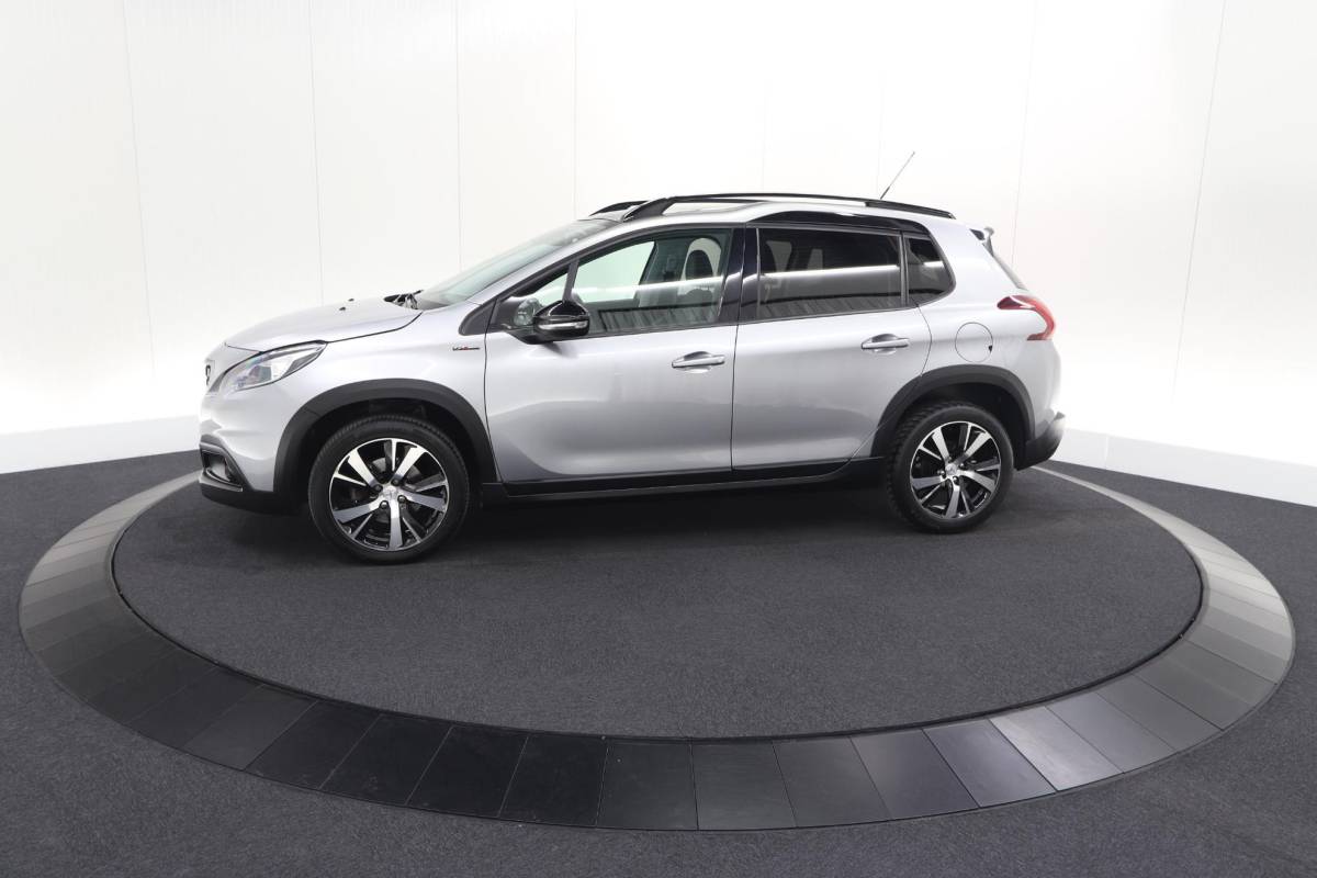 Peugeot 2008 Peugeot 2008 PureTech 110 EAT6 GT-Line | Trekhaak | Panoramadak | Apple Carplay | Parkeersensoren