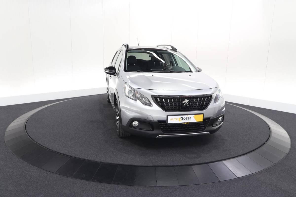 Peugeot 2008 Peugeot 2008 PureTech 110 EAT6 GT-Line | Trekhaak | Panoramadak | Apple Carplay | Parkeersensoren