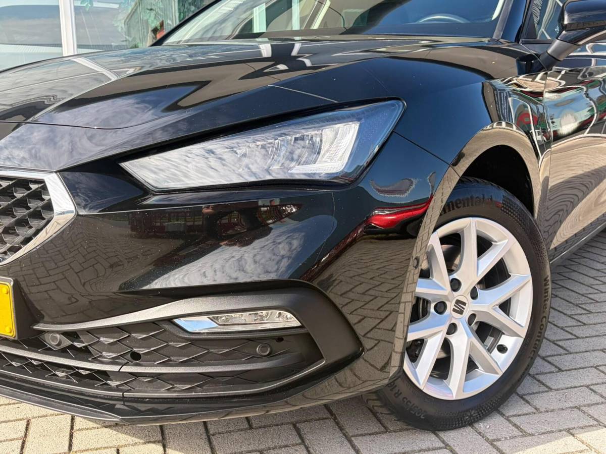 SEAT Leon Seat Leon ST 1.0 EcoTSI Style Business Intense|Automaat|Inklapbare Trekhaak|Camera|Apple Carplay+Android Auto