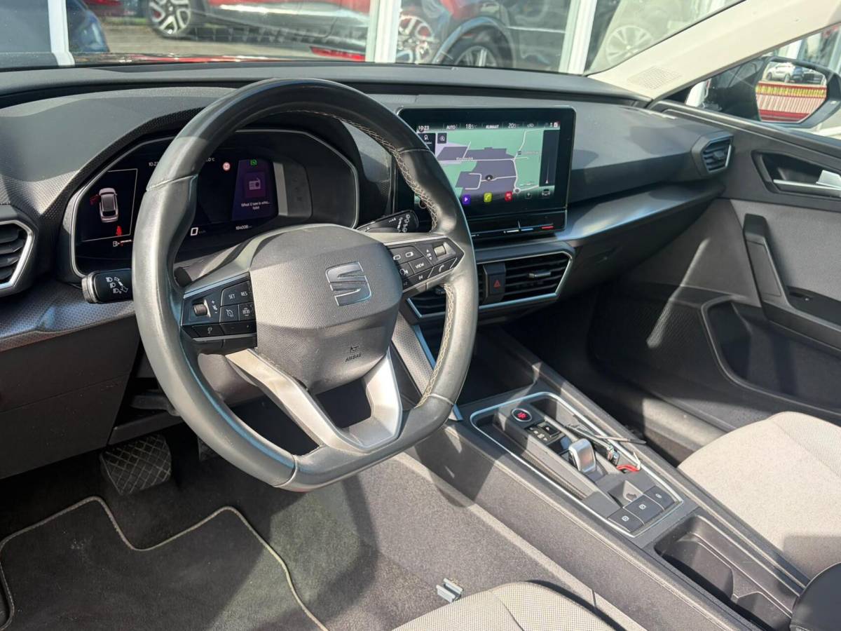SEAT Leon Seat Leon ST 1.0 EcoTSI Style Business Intense|Automaat|Inklapbare Trekhaak|Camera|Apple Carplay+Android Auto