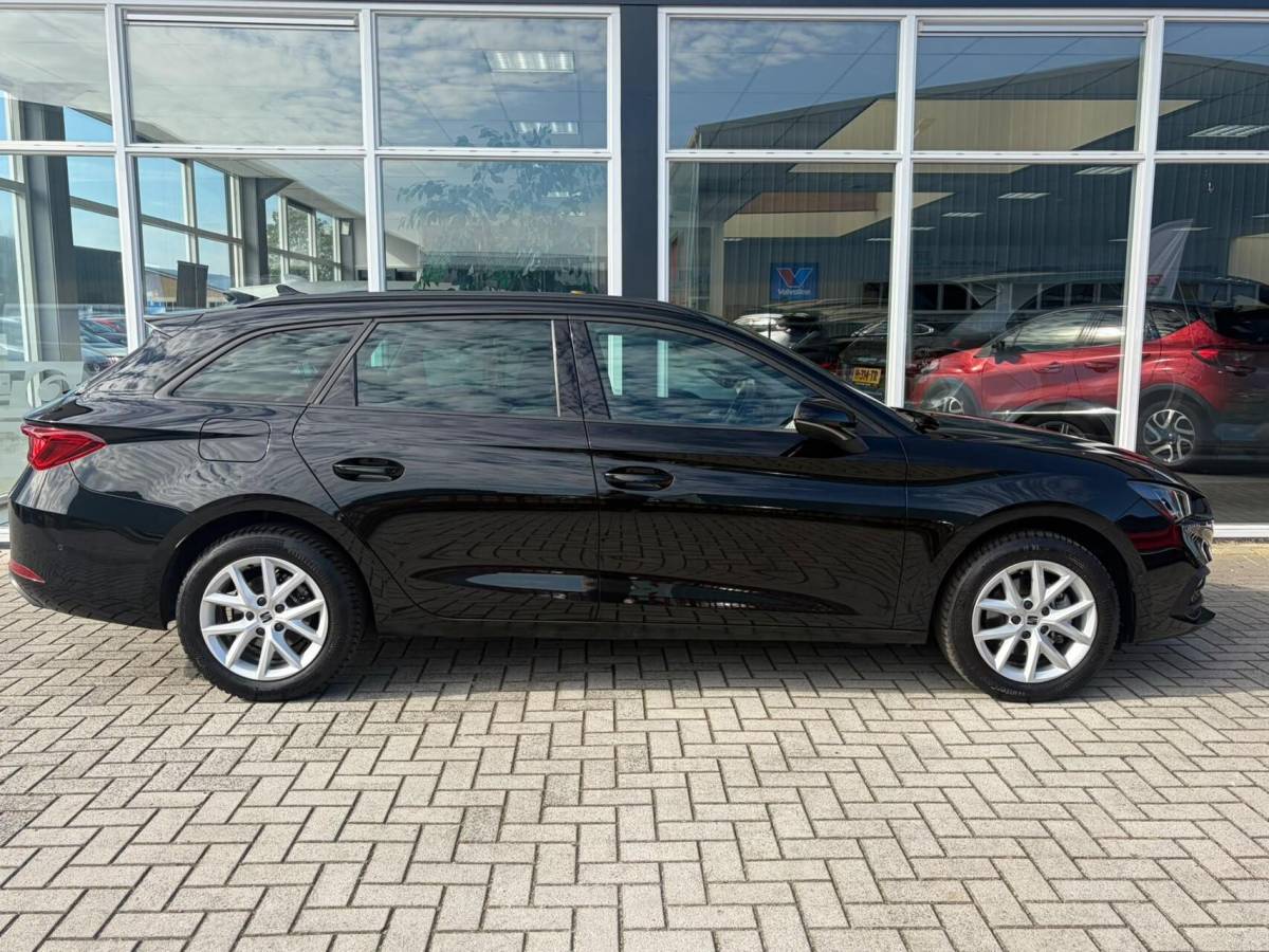 SEAT Leon Seat Leon ST 1.0 EcoTSI Style Business Intense|Automaat|Inklapbare Trekhaak|Camera|Apple Carplay+Android Auto