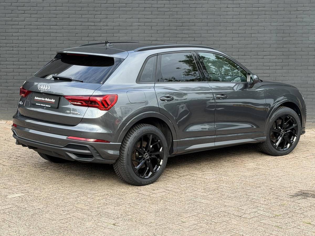 Audi Q3 Audi Q3 45 TFSI e S edition