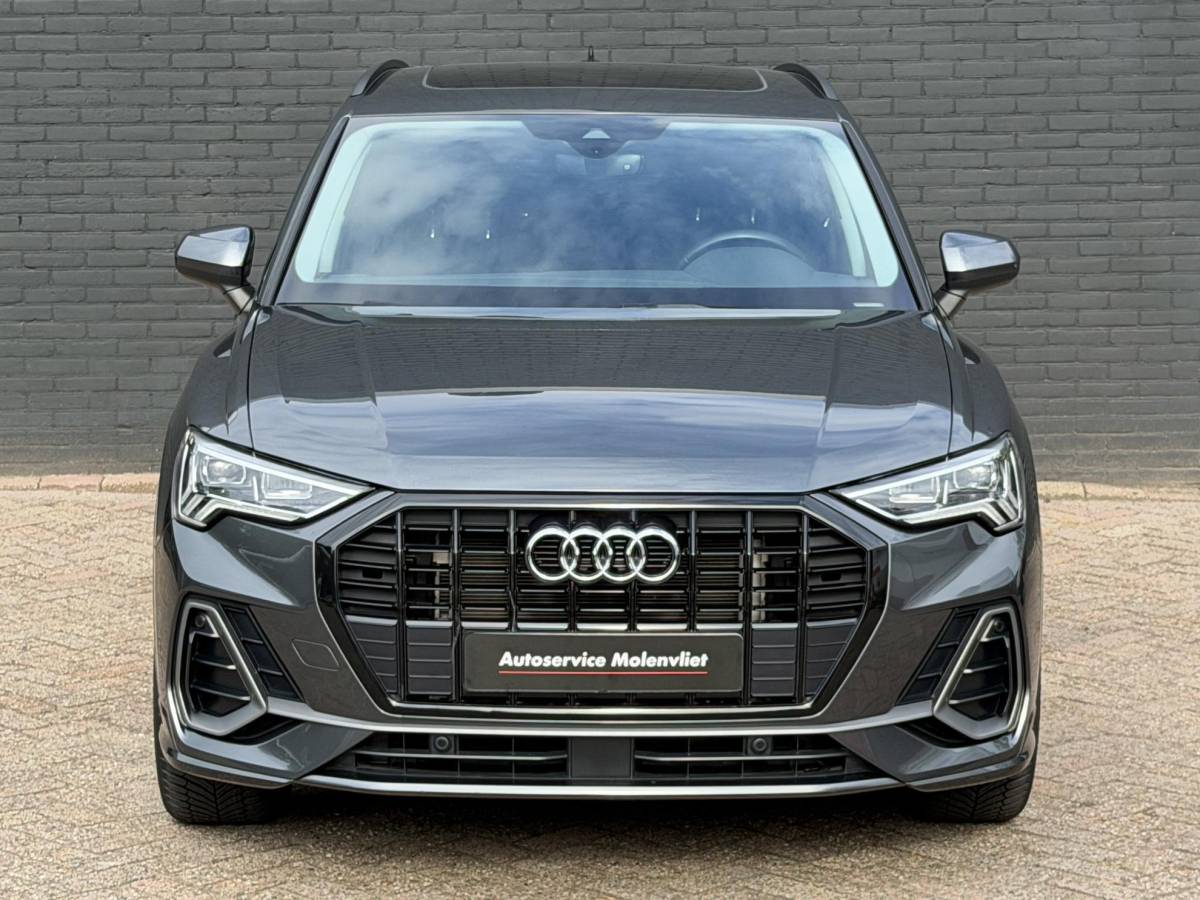 Audi Q3 Audi Q3 45 TFSI e S edition