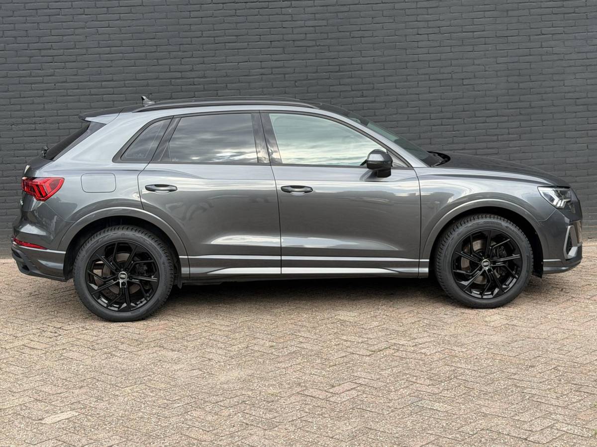 Audi Q3 Audi Q3 45 TFSI e S edition