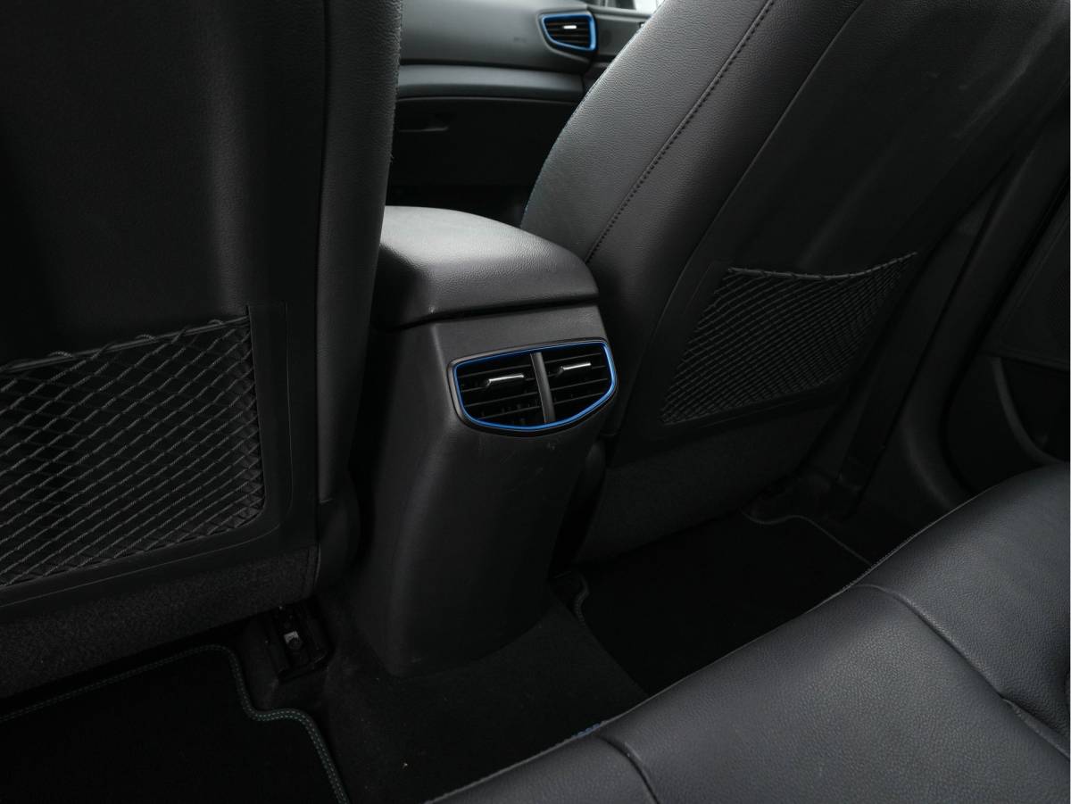 Hyundai IONIQ Hyundai IONIQ 1.6 GDi First Edition Aut. *PANO | LEATHER | XENON | ADAPTIVE-CRUISE | MEMORY-PACK | BLIND-SPOT | HEATED-COMFORTSEATS | NAVI-FULLMAP | CAMERA | KEYLESS | ECC | PDC | 15”ALU*