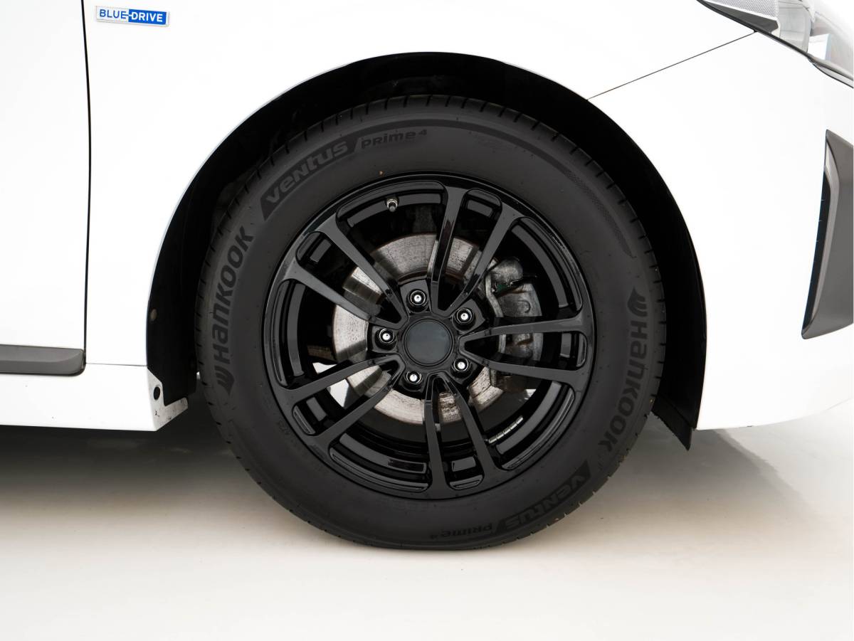 Hyundai IONIQ Hyundai IONIQ 1.6 GDi First Edition Aut. *PANO | LEATHER | XENON | ADAPTIVE-CRUISE | MEMORY-PACK | BLIND-SPOT | HEATED-COMFORTSEATS | NAVI-FULLMAP | CAMERA | KEYLESS | ECC | PDC | 15”ALU*