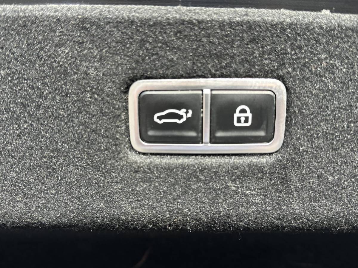 Hyundai IONIQ 6 Hyundai IONIQ 6 First Edition AWD 77.4 kWh SOH 100% | PANO | STOEL VERWAMRING VOOR & ACHTER | MEM. SEAT | ELEK. STOELEN | BOSE BOXEN | 360 CAMERA | FABRIEKS GARANTIE TM 03-2028 | RIJKLAAR ! |