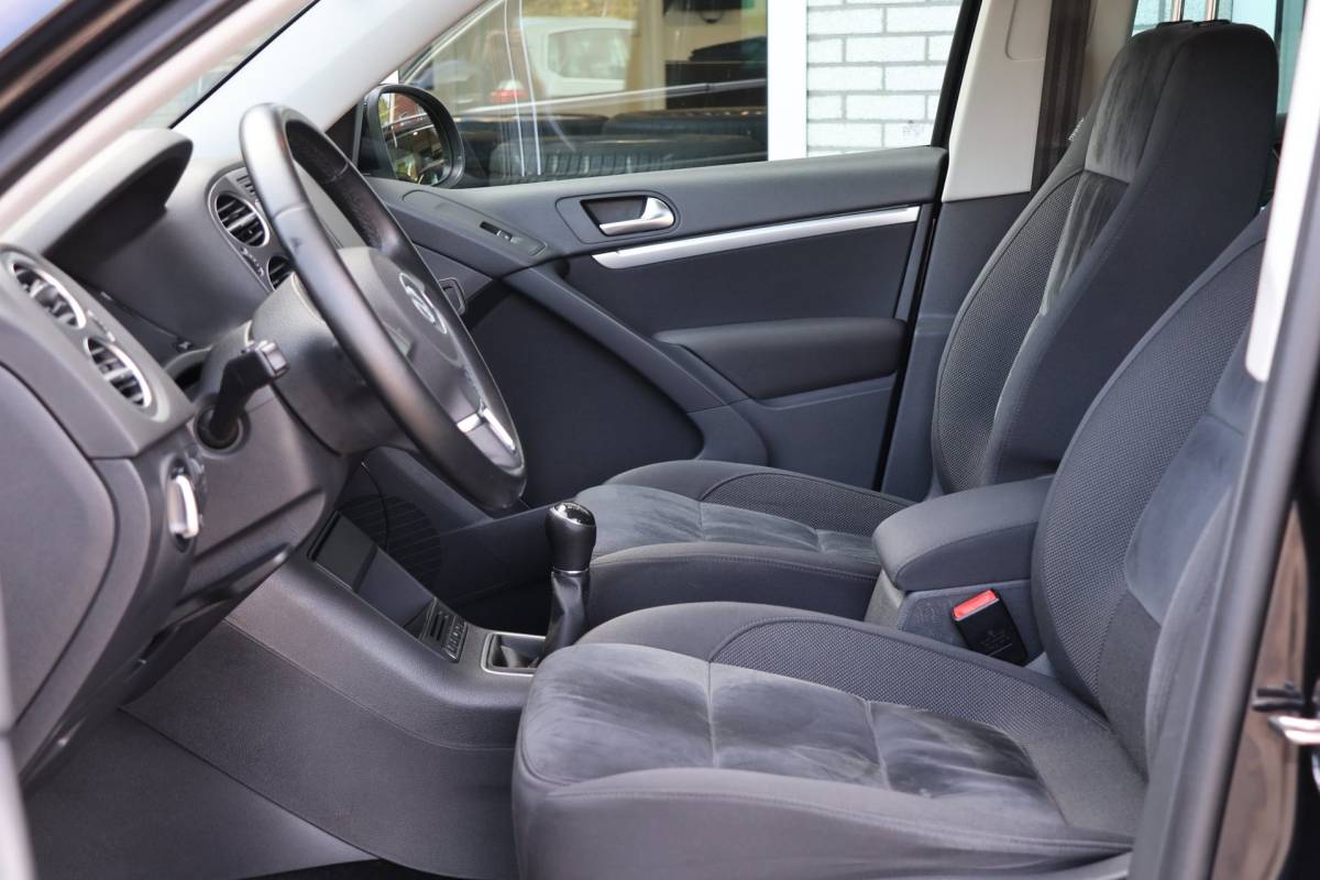Volkswagen Tiguan Volkswagen Tiguan 1.4 TSI R-Line App-connect Trekhaak LED/Xenon