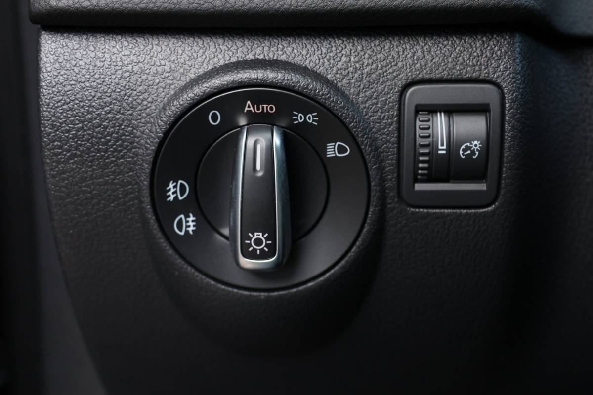 Volkswagen Tiguan Volkswagen Tiguan 1.4 TSI R-Line App-connect Trekhaak LED/Xenon