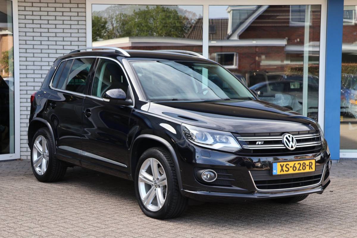 Volkswagen Tiguan Volkswagen Tiguan 1.4 TSI R-Line App-connect Trekhaak LED/Xenon