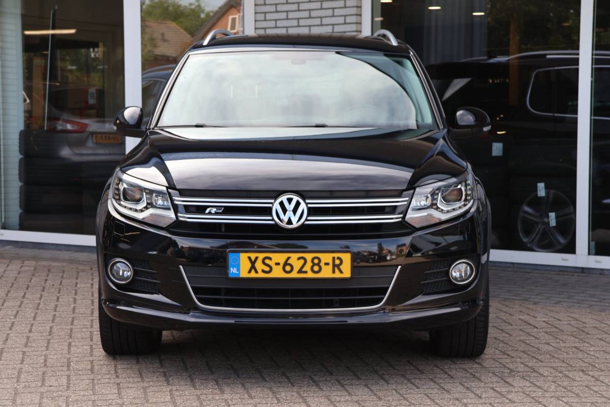Volkswagen Tiguan Volkswagen Tiguan 1.4 TSI R-Line App-connect Trekhaak LED/Xenon