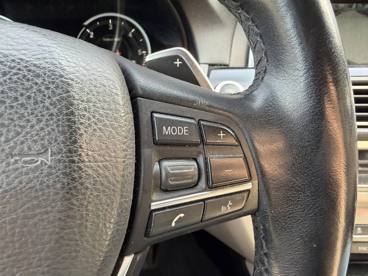 BMW 5 Serie BMW 5-serie 520d Executive | Navigatie | Camera | Head-Up Display | Stoelverwarming |