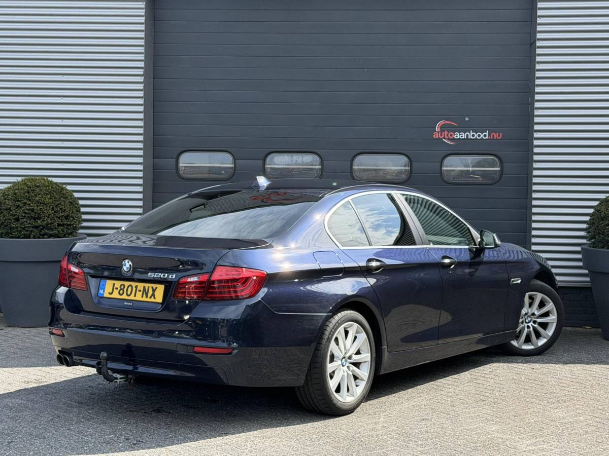 BMW 5 Serie BMW 5-serie 520d Executive | Navigatie | Camera | Head-Up Display | Stoelverwarming |