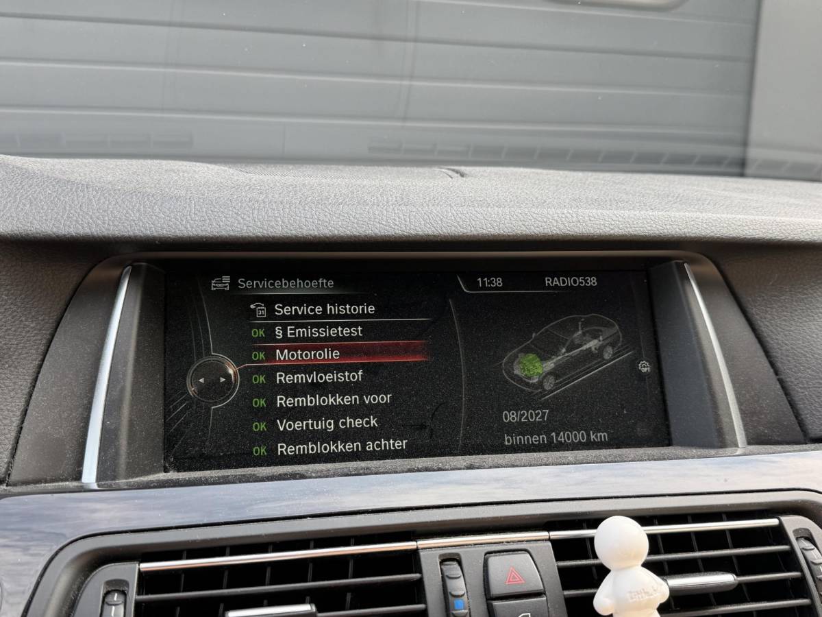 BMW 5 Serie BMW 5-serie 520d Executive | Navigatie | Camera | Head-Up Display | Stoelverwarming |