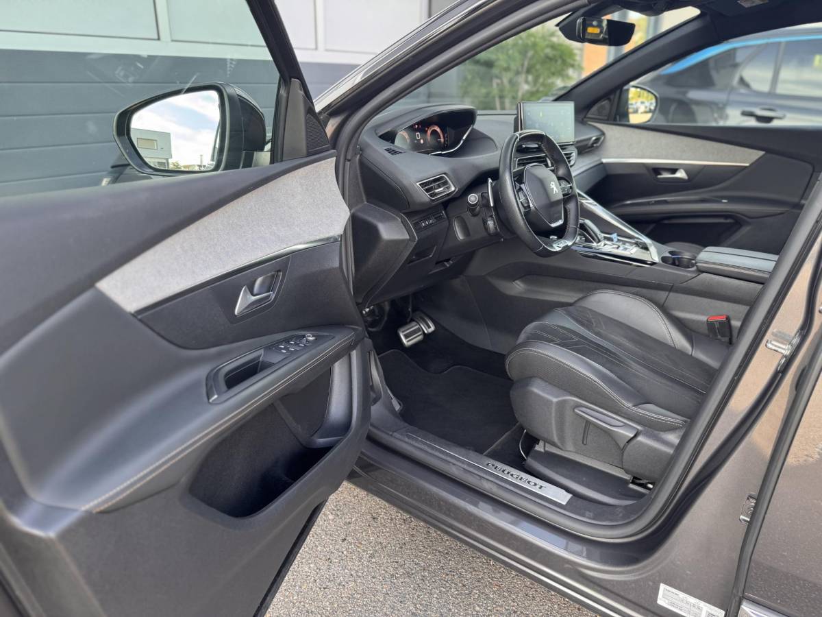 Peugeot 3008 Peugeot 3008 1.2 PureTech Active / GT / NAVI / AIRCO /GARANTIE /