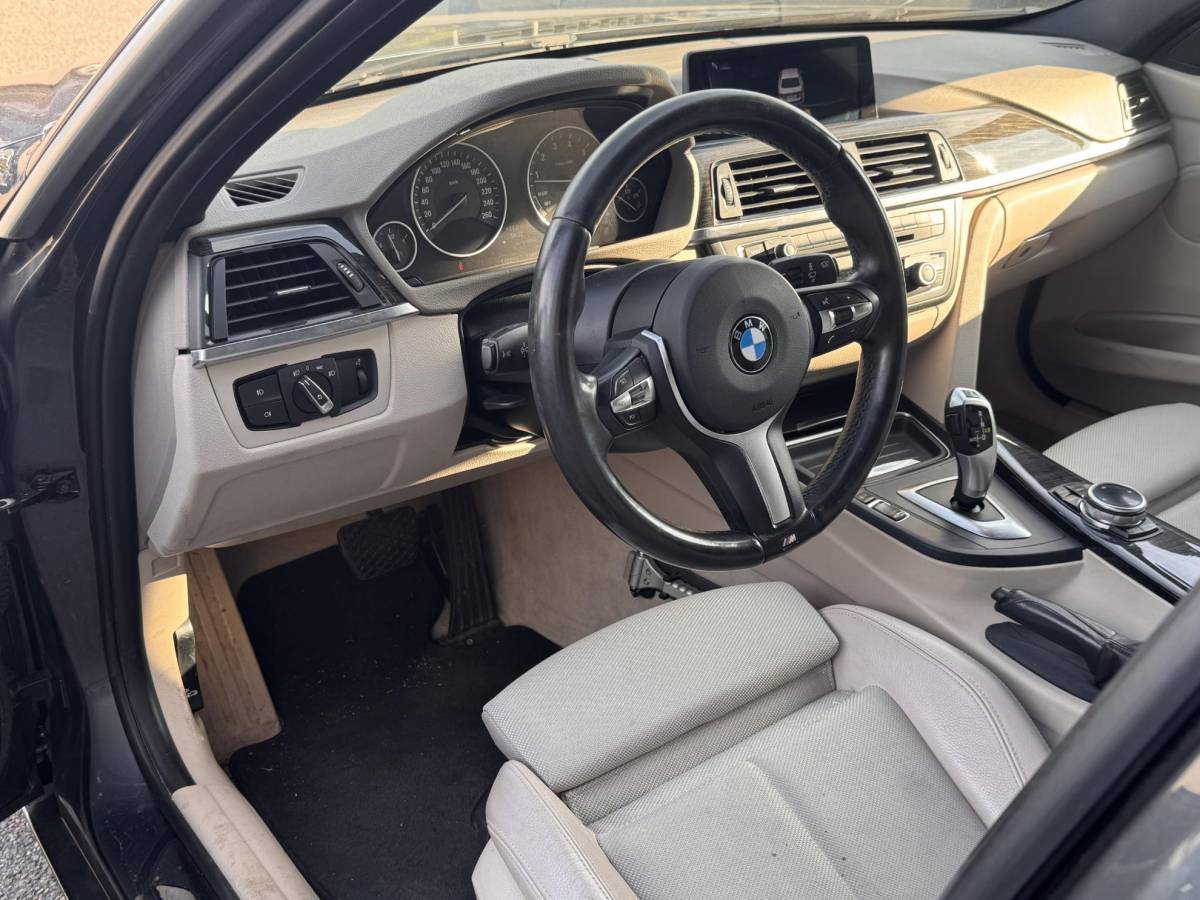 BMW 3 Serie BMW 3-serie 320i Executive Sport / Nap / Garantie / Airco / Navi / Cruise / Carplay /