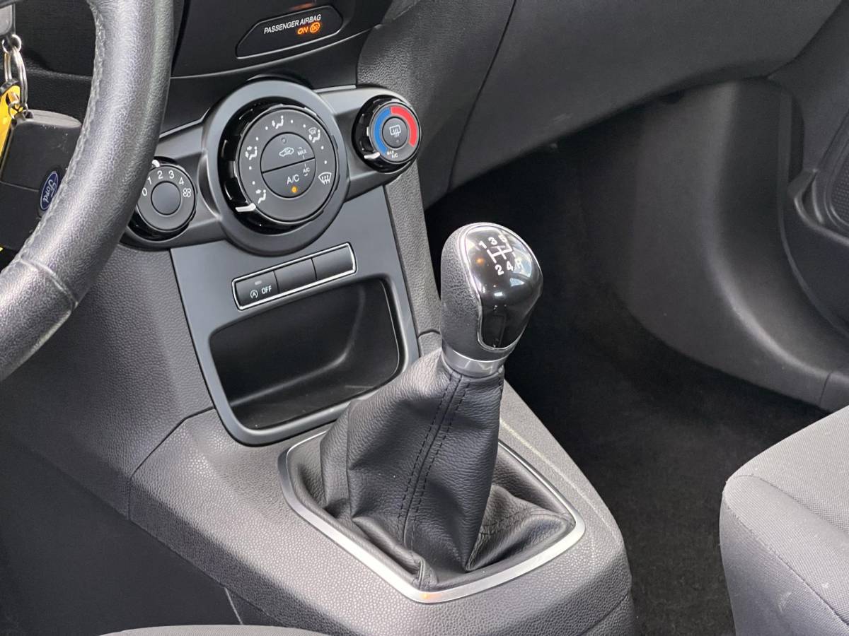 Ford Fiesta Ford Fiesta 1.0 Style | Eerste eigenaar | Airconditioning | Dealer onderhouden | Navigatie