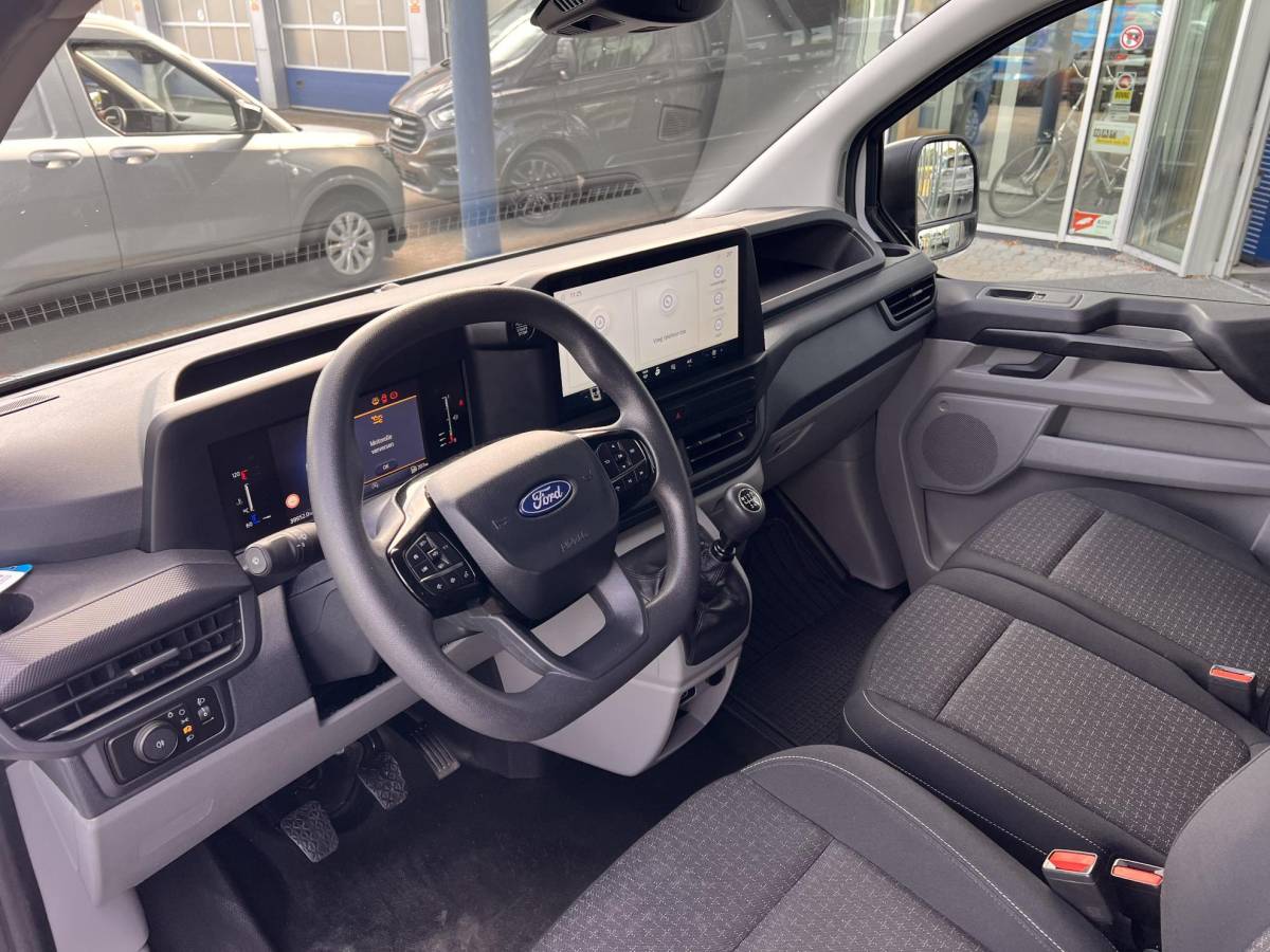 Ford Transit Custom Ford Transit Custom 280 2.0 TDCI L1H1 Trend 136pk | Trekhaak | Camera | Parkeersensoren