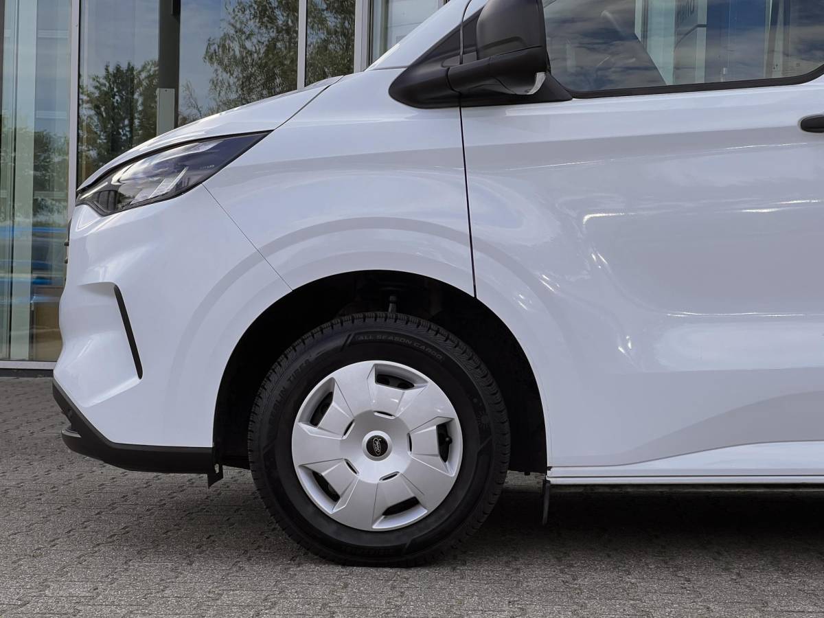 Ford Transit Custom Ford Transit Custom 280 2.0 TDCI L1H1 Trend 136pk | Trekhaak | Camera | Parkeersensoren