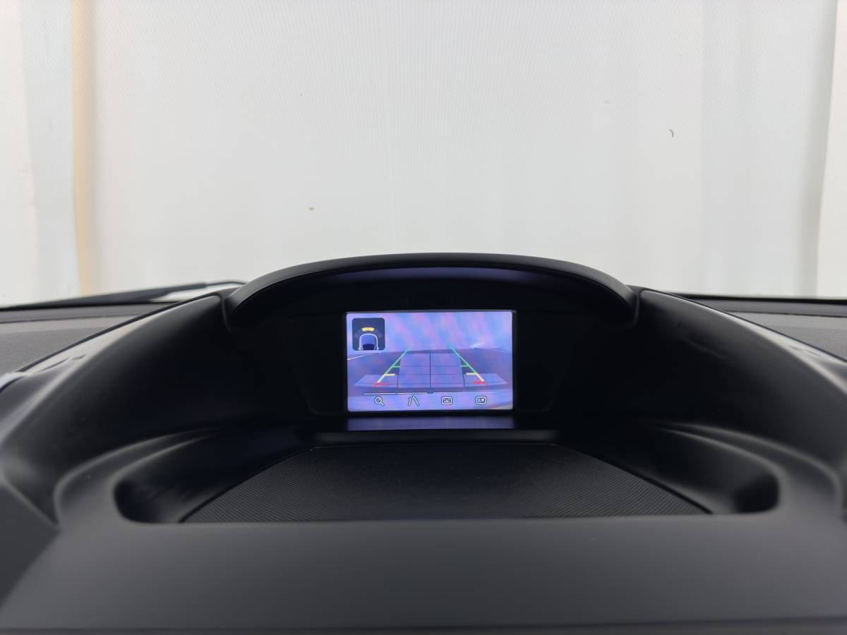 Ford Kuga Ford Kuga 1.6 Titanium Individual Bodystyling Pack AWD Aut. *LEATHER-FABRIC | XENON | SONY-AUDIO | HEATED-COMFORTSEATS | NAVI-FULLMAP | KEYLESS | CAMERA | PRIVACY-GLASS | ECC | PDC | CRUISE | TOWBAR | 18”ALU*