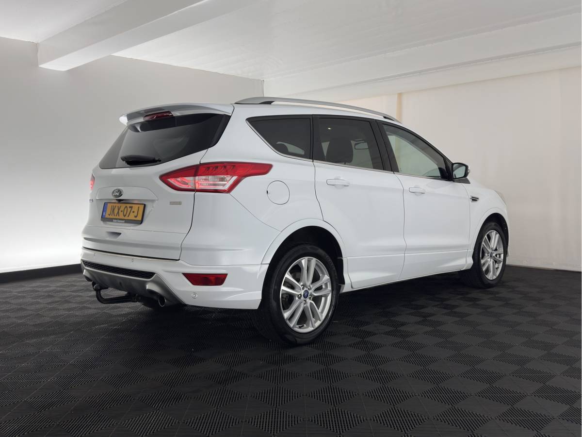 Ford Kuga Ford Kuga 1.6 Titanium Individual Bodystyling Pack AWD Aut. *LEATHER-FABRIC | XENON | SONY-AUDIO | HEATED-COMFORTSEATS | NAVI-FULLMAP | KEYLESS | CAMERA | PRIVACY-GLASS | ECC | PDC | CRUISE | TOWBAR | 18”ALU*