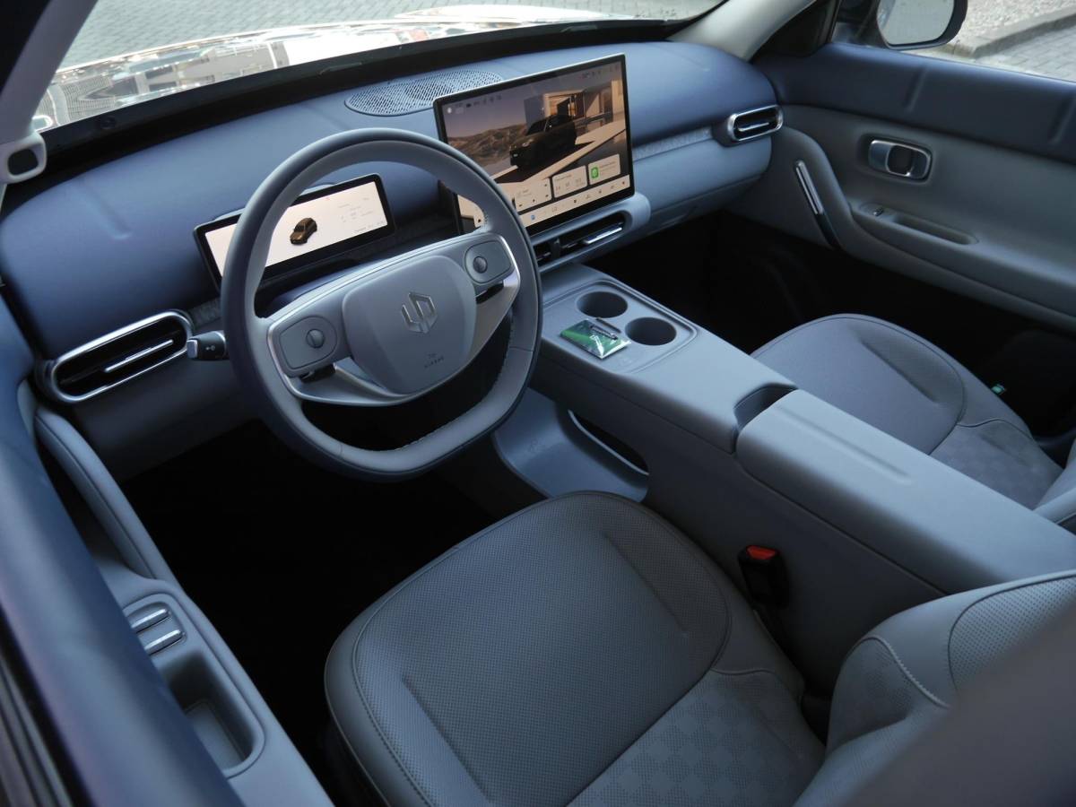 Leapmotor B03X Leapmotor B03X ProMax Design 53 kWh | Nieuw | Hoge instap | Camera | 18inch velgen | Carplay | Navigatie | Keyless entry en start