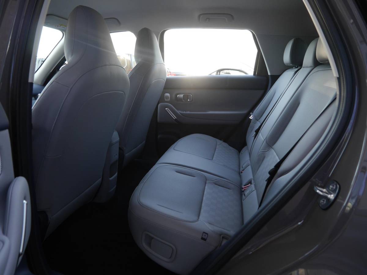 Leapmotor B03X Leapmotor B03X ProMax Design 53 kWh | Nieuw | Hoge instap | Camera | 18inch velgen | Carplay | Navigatie | Keyless entry en start